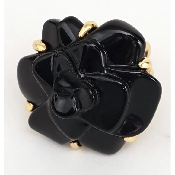 CHANEL Camellia Onyx Ring K18 Yellow Gold Ring Size 4.5 - Picture 1 of 10